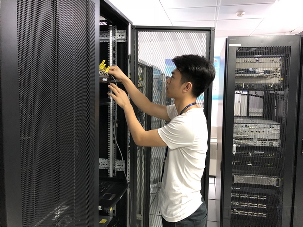 珠海空管站通信樞紐室完成通航服務(wù)站CNMS終端安裝與軟件開發(fā)
